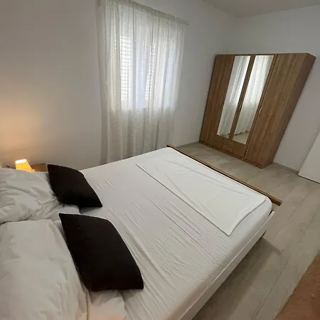 Apartment Cezar